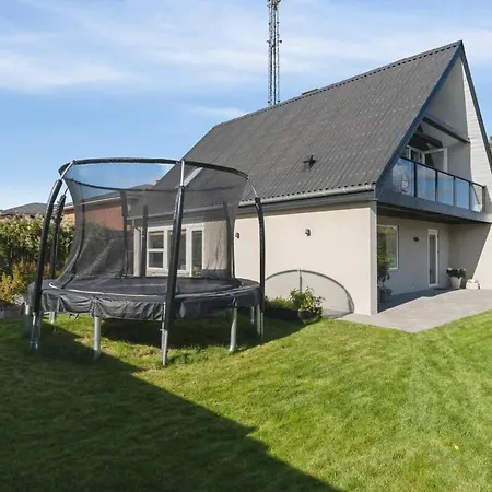 Scenic Fjord Villa
